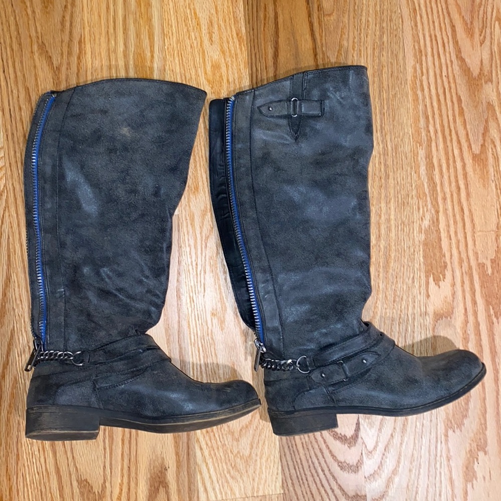 Gray tall boots